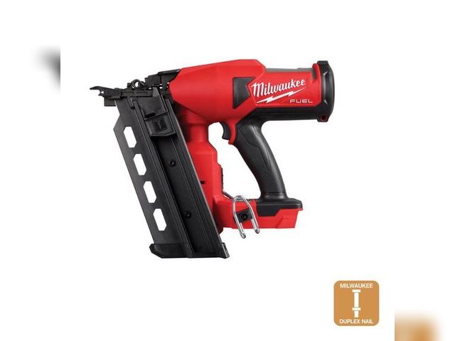Lot 96-184229 - Milwaukee
M18 FUEL 18-Volt Brushless
Lithium-Ion Cordless 21-
Degree Duplex Nailer
New MSRP $549.00