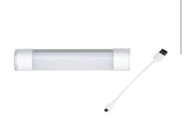 Lot 96-232534 - 0.2-Watt 400 Lumens 8 in. Integrated LED Rechargeable Utility Light New