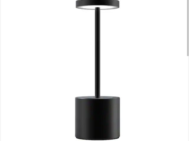 Lot 96-227782 - Tzumi 10.25 in. Black Table Lamp Aura LED Wireless Brilliance New