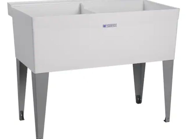 Lot 96-174438 - MUSTEE
Utilatub 40 in. x 24 in. x 33 in. Thermoplastic Floor Mount Utility Tub in White
New 
Msrp $1...