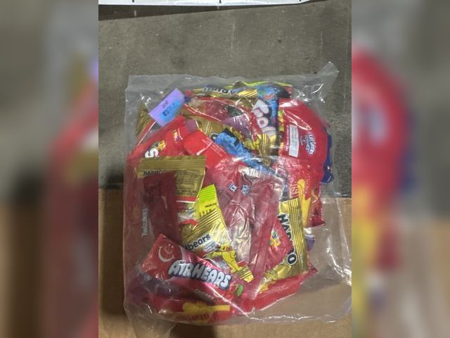 Lot 96-230359 - Mixed Bag of Candy

New