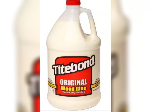 Lot 96-180930 - Titebond
128 fl. oz. Original Wood Glue
New