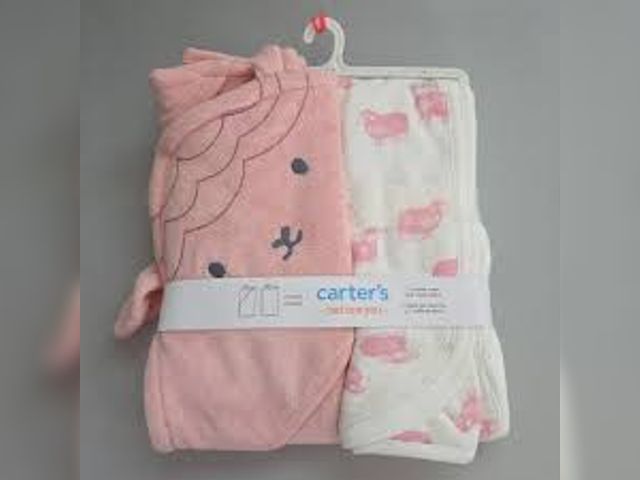 Lot 96-165841 - Carter's Just One You baby towel set

New