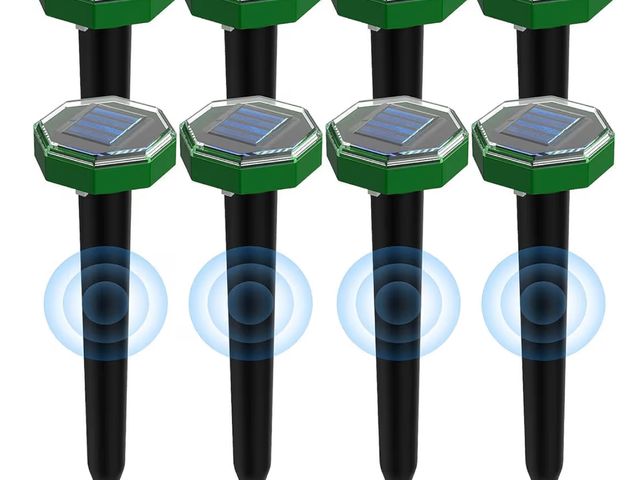 Lot 96-178297 - Mole Repellent Solar Powered Mole Deterrent Ultrasonic Yard Defender with Auto Adjust Frequency - Wa...