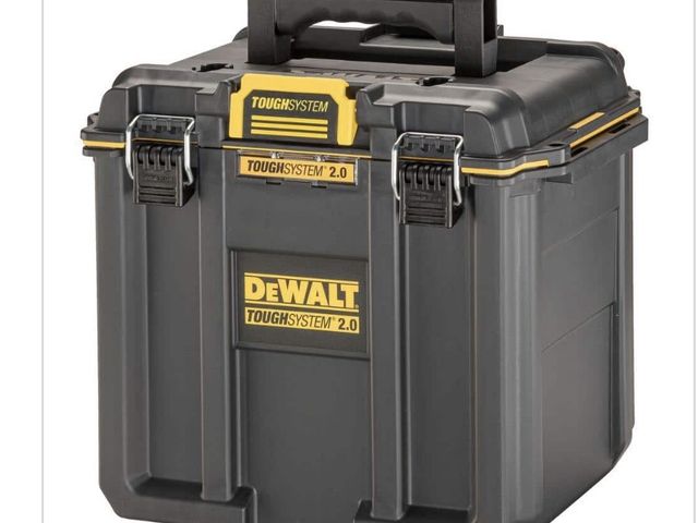 Lot 96-195112 - DEWALT 15.25 in. ToughSystem 2.0
Compact Deep Tool Box New