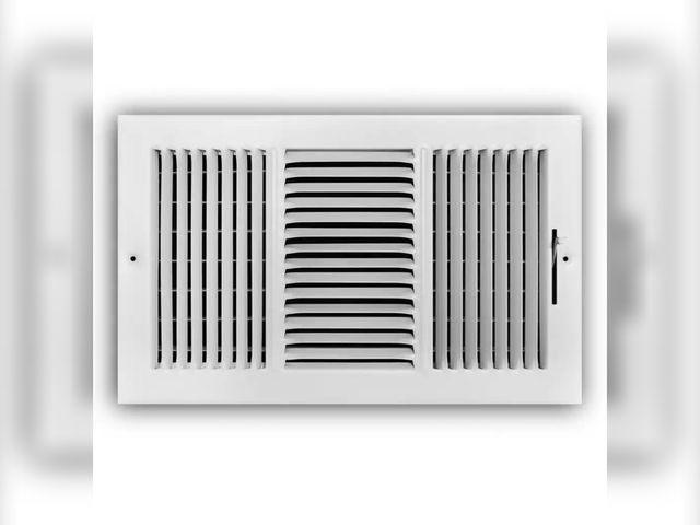 Lot 96-227682 - Bundle of 4 Everbilt 14 in. x 8 in. 3-Way Steel Wall/Ceiling Register in White New