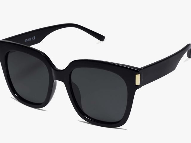 Lot 96-180124 - Sunglasses
New. Actual item may vary slightly from stock photo