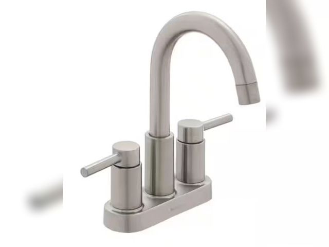 Lot 96-170773 - Glacier Bay Dorind 4 in. Centerset 2-Handle High-Arc Bathroom Faucet in Brushed Nickel

New. Has box...
