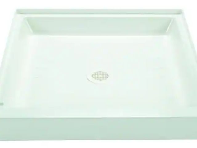 Lot 96-212112 - MUSTEE
32 x 32 Alcove Shower Pan Base with Center Drain in White
New 
Msrp $149.00