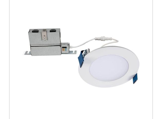 Lot 96-162852 - HALO HLB 4 in. Adjustable CCT
Canless IC Rated Dimmable Indoor, Outdoor Integrated LED Recessed Ligh...