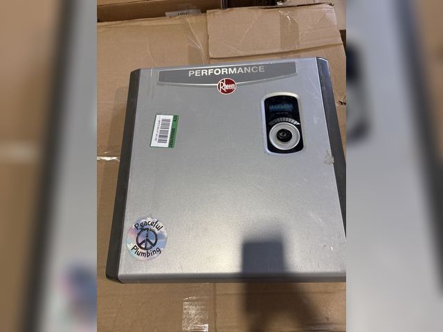 Lot 96-169223 - Rheem
Performance 27 kW 5.27 GPM 240-Volt Self-Modulating Electric Tankless Water Heater
MSRP $609.9...