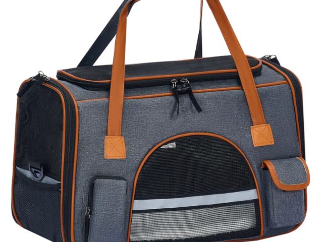 Lot 96-187426 - Pesen 18x11x11 Inches Cat Carrier– Fits Pets Up to 16 lbs, Anti-Collapse Design, Multiple Storage Po...