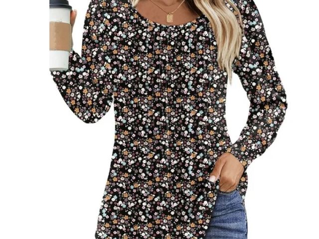 Lot 96-178787 - Fantaslook Pleated Blouses for Women Dressy Casual Long Sleeve Shirts Fall Tunic Tops Size 3XL

New