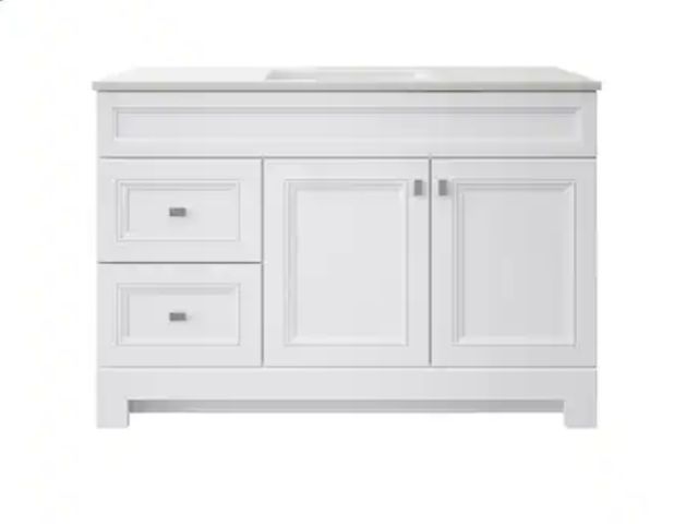 Lot 96-193489 - Home Decorators Collection
Sedgewood 48.5 in. W x 18.75 in. D x 34.375 in. H Single Sink Bath Vanity...
