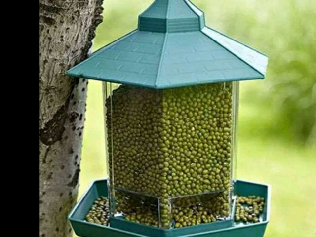 Lot 96-230643 - Waterproof Wild Bird Feeder Outdoor Container With Hang Rope Feeding House appears unused