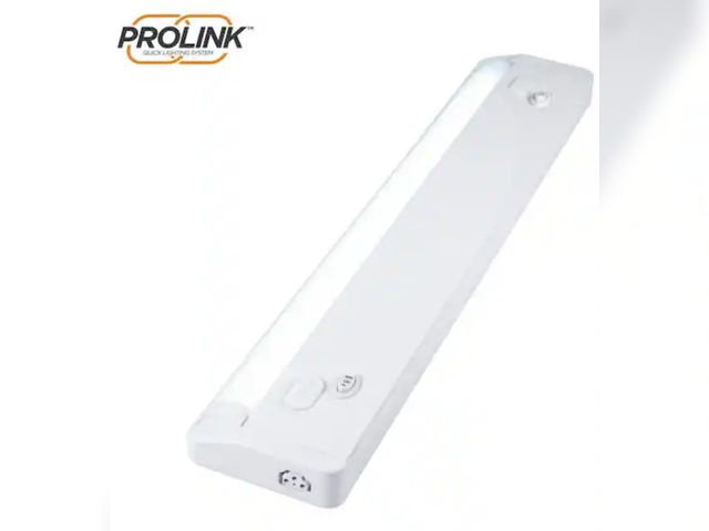 Lot 96-211807 - ULTRA PROGRADE
ProLink Plug-in 18 in. LED White Under Cabinet Light
Open box 
Appears unused