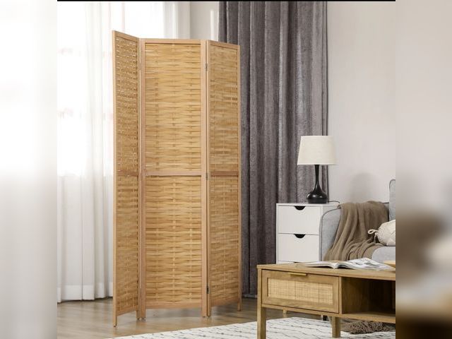 Lot 96-160372 - HOMCOM Hand Woven Room Divider, 3 Panel Bamboo Folding Privacy Screen for Home Office, 47.25"x67"x0....