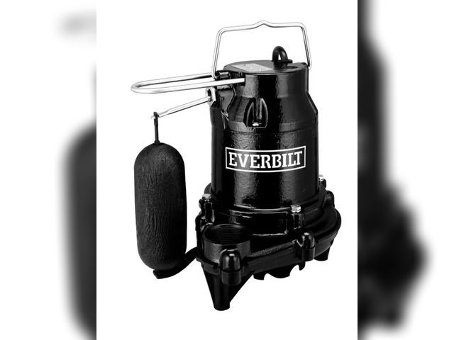 Lot 96-175045 - Everbilt 1/3 HP Cast Iron Submersible Sump Pump MSRP $189 Used