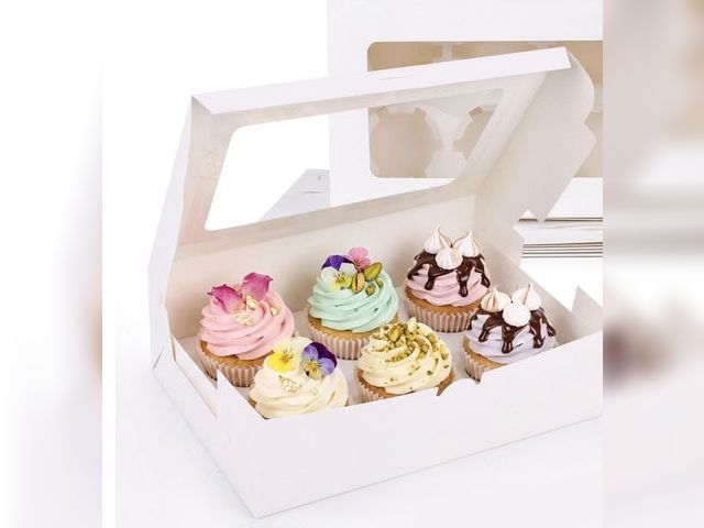 Lot 96-233154 - Bakery Treat Boxes. Approx 20  Appears unused. Size unknown
