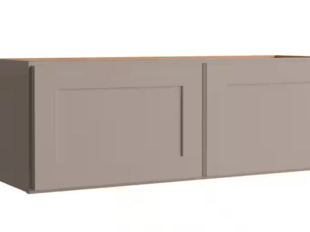 Lot 96-165900 - Hampton Bay
Courtland 36 in. W x 12 in. D x 12 in. H Assembled Shaker Wall Bridge Kitchen Cabinet in...