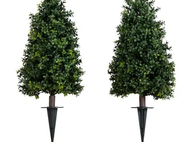 Lot 96-211407 - Nearly Natural
2.5 ft. UV Resistant Artificial Boxwood Tree Plant with Integrated Ground Stake (Indo...