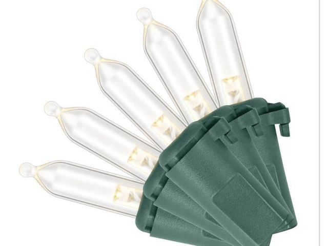 Lot 96-188956 - 300 Warm White Mini LED
Lights
New