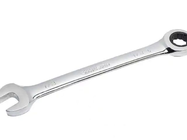 Lot 96-222189 - Husky 1/2 in. 12-Point SAE Ratcheting Combination Wrench lightly used