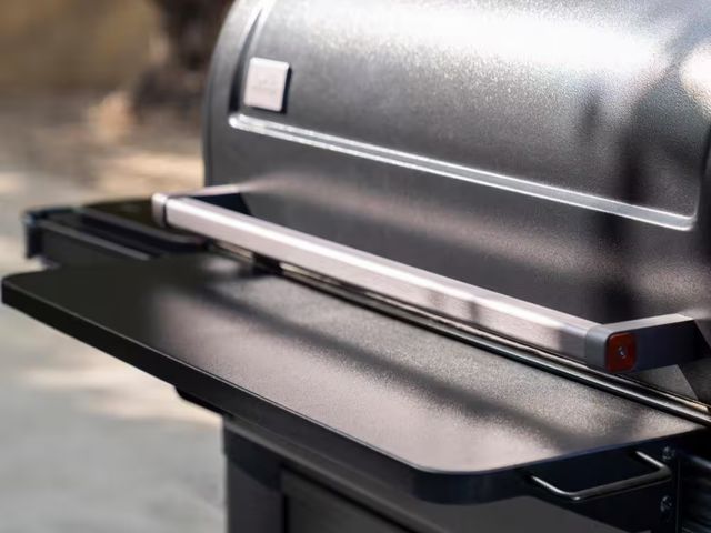 Lot 96-159795 - Traeger
P.A.L. Pop-And-Lock Folding Front Shelf XL
MSRP $179.99