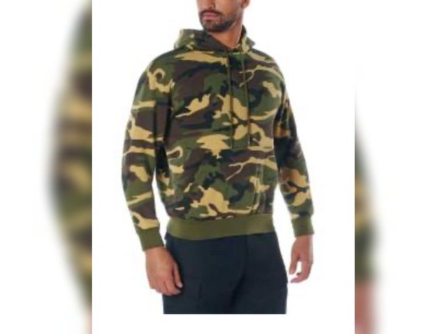 Lot 96-166062 - Fleece Pullover Camo Hoodie Size 3XL

New.