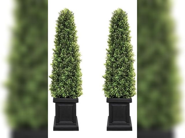 Lot 96-209706 - 3.5ft Boxwood Outdoor Topiary Set of 2, Tall All Year Green Fake Plant Topiary Trees Artificial Outd...