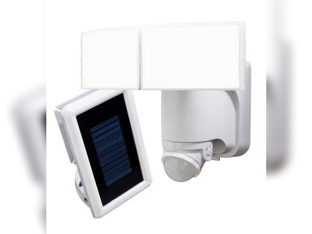 Lot 96-166921 - Defiant
180 Degree Integrated LED Solar Powered Two Head White Outdoor Flood Light

Lightly Used