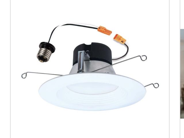 Lot 96-211388 - HALO LT 5/6 in. LED Retrofit Module with Battle Trim Selectable 5CCT 750-
Lumens New