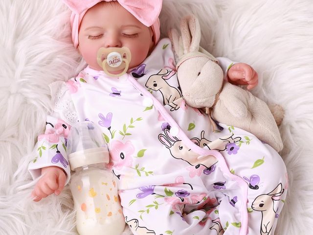 Lot 96-191344 - BABESIDE Lifelike Reborn Baby Dolls Girl - 20 Inch Realistic Newborn Baby Dolls with Poseable Body, ...