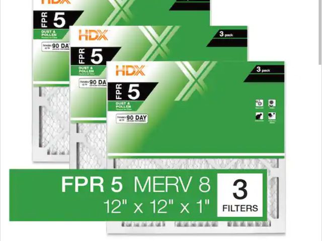 Lot 96-199046 - HDX 12 in. x 12 in. x 1 in. Standard Pleated Furnace Air Filter FPR 5, MERV 8 (3-Pack) New