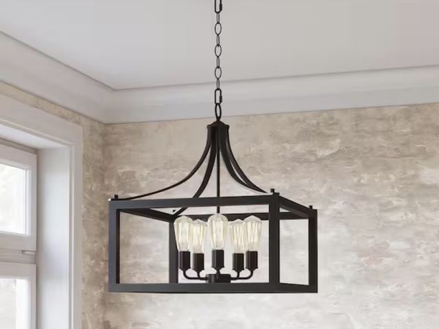 Lot 96-198488 - Hampton Bay Boswell Quarter 20 in. 5-Light Distressed Black Farmhouse Pendant for Kitchen or Entrywa...