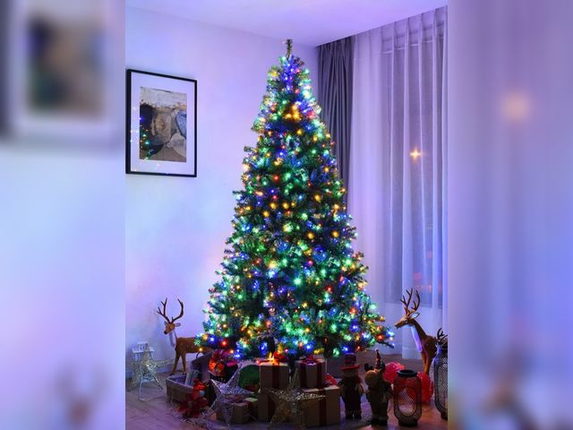 Lot 96-197726 - Costway 8Ft Pre-Lit Artificial Christmas Tree Hinged 750 LED Lights
Open box 
Appears Unused