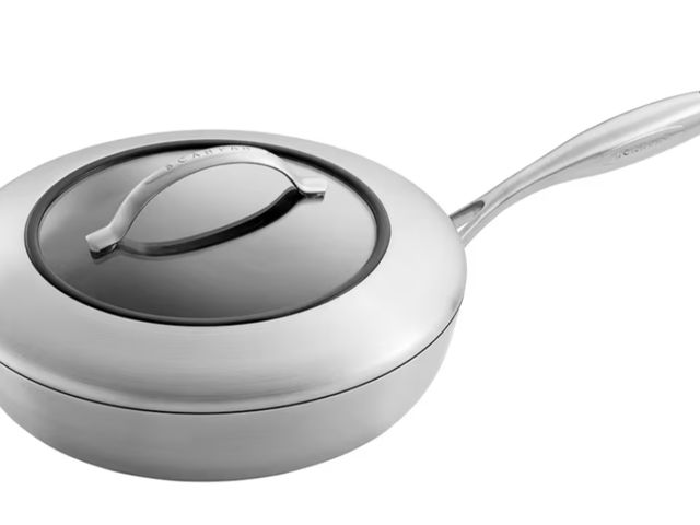 Lot 96-180290 - Scanpan CTX 11-Inch Covered Saute Pan - (11 Inch) Silver
New 
Msrp $296.47