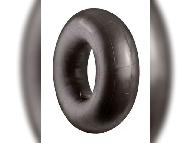 Lot 96-176324 - Bradley heavy duty butyl rubber snow innertubes for sledding; Inner tubes for pool closing and for f...