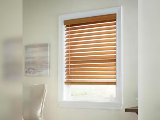 Lot 96-164928 - Home Decorators Collection 
Brown 22in Wood Blinds for Windows new Slightly different from stock ima...