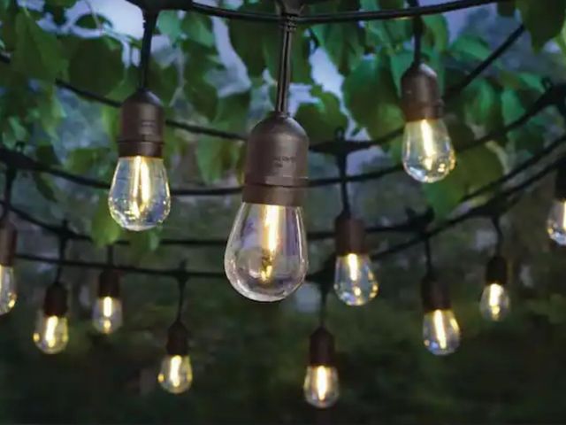 Lot 96-162980 - Hampton Bay
24-Light 48 ft. Plug-in Indoor/Outdoor Edison Patio String Light with S14 Single Filamen...