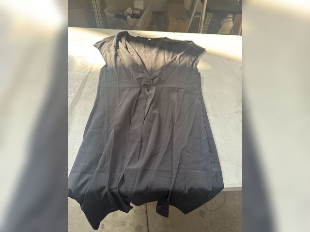 Lot 96-166239 - Women’s Swimsuit Cover Up Size Small
New