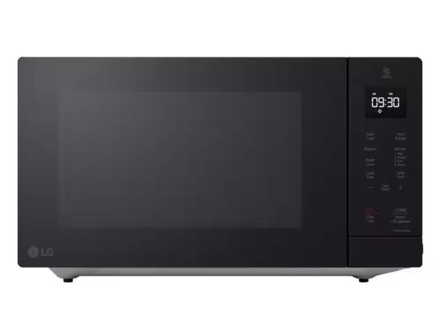 Lot 96-181989 - LG 1.1 cu. ft. Electric Countertop Microwave in Black with EasyClean Interior MSRP $199 New