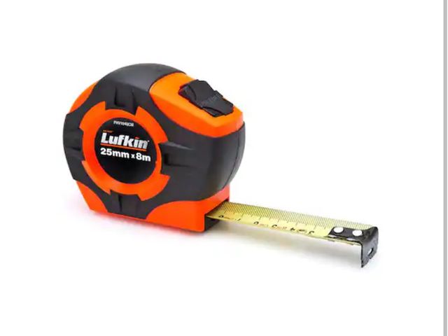 Lot 96-180335 - Crescent 
Lufkin 25mm x 8m P1000 Series Yellow Clad A9 Blade Power Return Tape Measure New