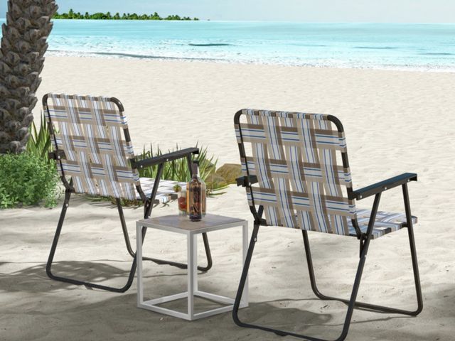 Lot 96-198539 - 2 Pieces Folding Beach Chair Camping Lawn
Webbing Chair
Used