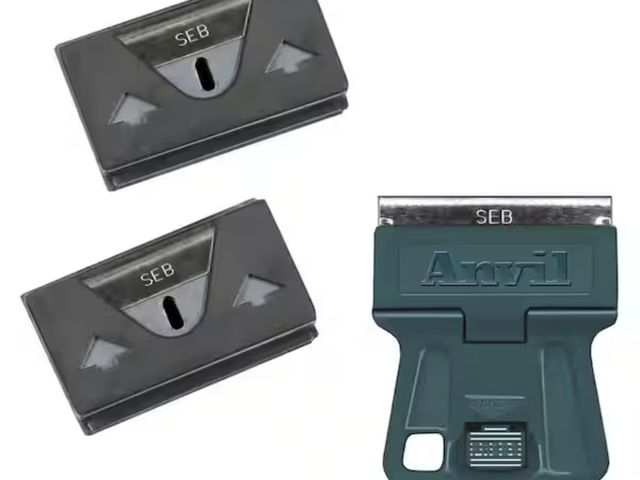 Lot 96-180104 - Anvil 1.5 in. Mini Razor Scraper with 10 Metal Blades
New