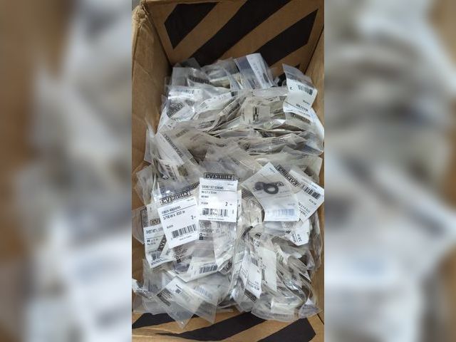 Lot 96-179382 - Mixed Box of Small Everbilt Small Screws, Washers, Etc. New