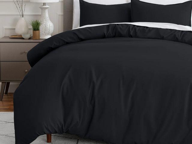 Lot 96-166099 - 1800 Thread Count Duvet Set

New. Actual item may vary slightly from stock photo. Size unknown