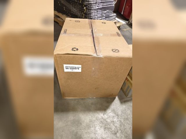 Lot 96-200979 - Mixed Box of Dollar General Christmas Merchandise (stockings and more)
All new