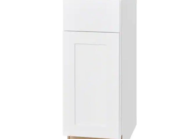 Lot 96-161490 - Hampton Bay
Avondale 12 in. W x 24 in. D x 34.5 in. H Ready to Assemble Plywood Shaker Base Kitchen ...