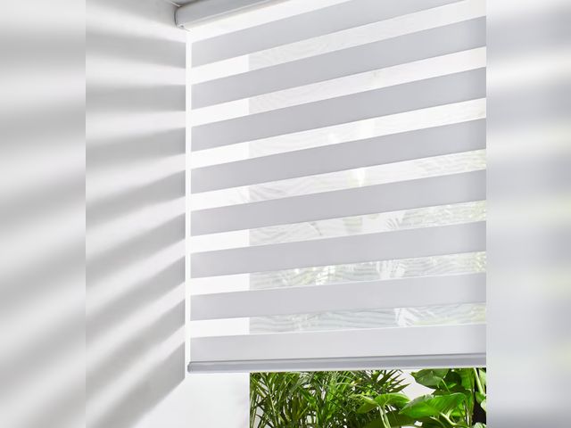 Lot 96-178858 - Persilux Cordless Zebra Blinds for Windows, Light Filtering Roller Shades for Windows (20" W x 64" H...